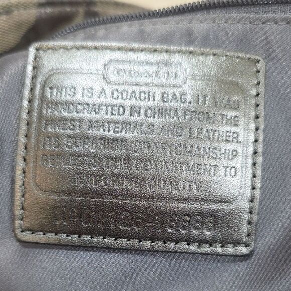 Coach Metallic Gray Signature C Shoulder Bag and Wallet - Picture 14 of 15